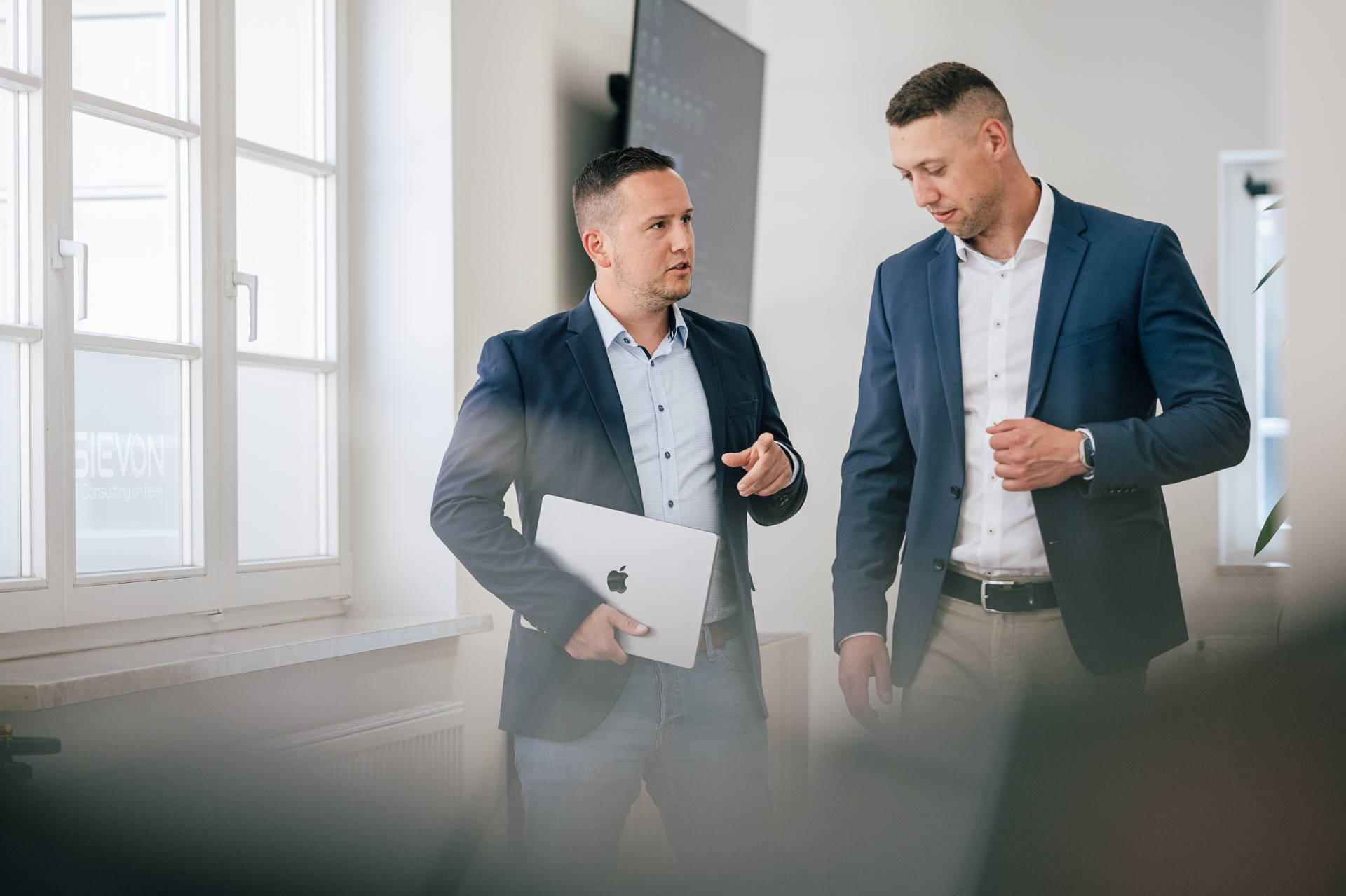 SIEVON Geschäftsführung Gang Büro
